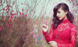 Nên thuê hay may áo dài cưới