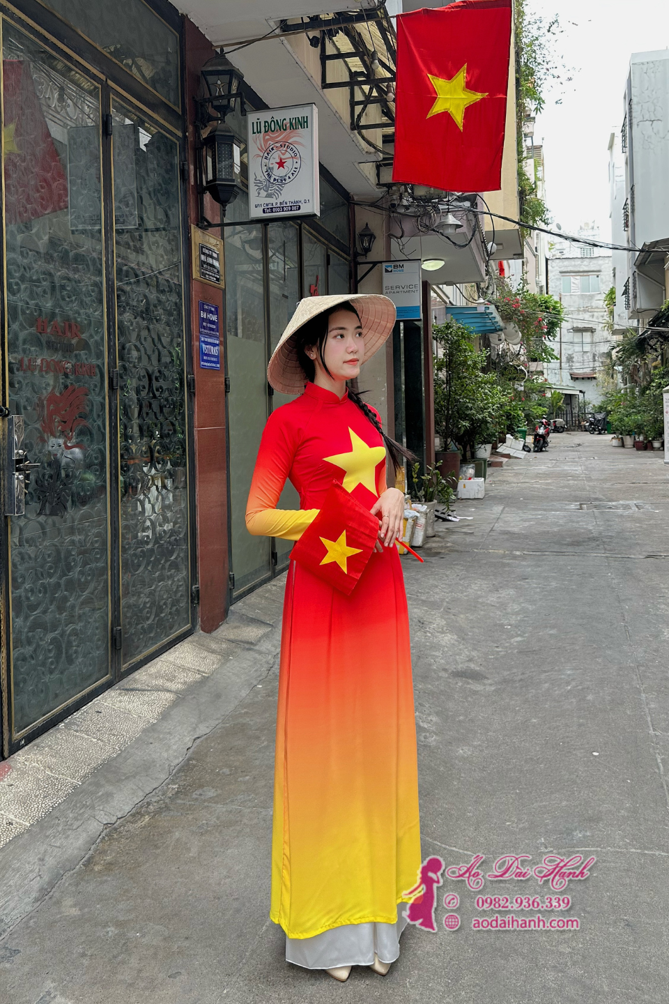 ao-dai-hanh-ao-dai-co-do-sao-vang